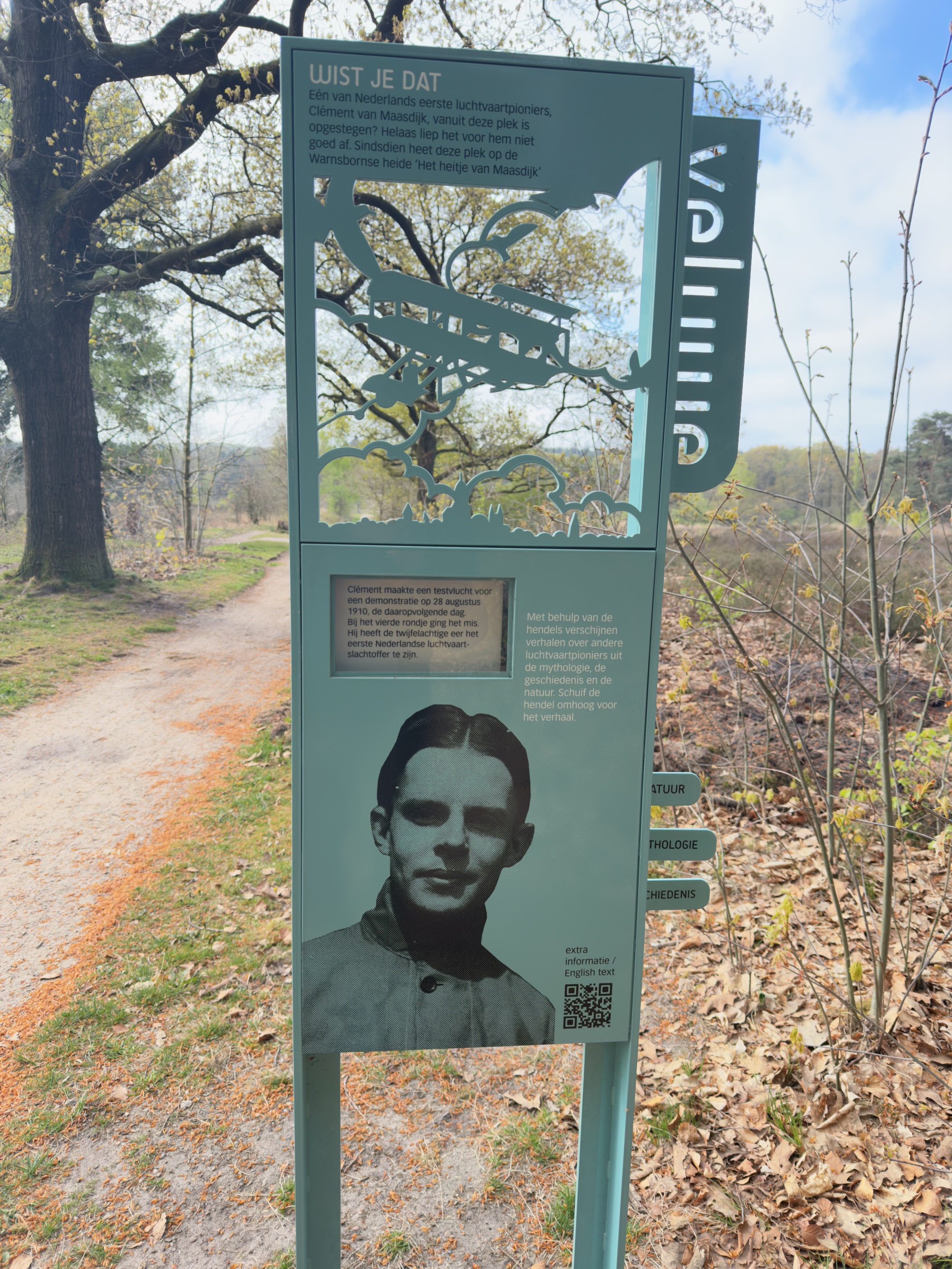 An information board about a Dutch aviation pioneer