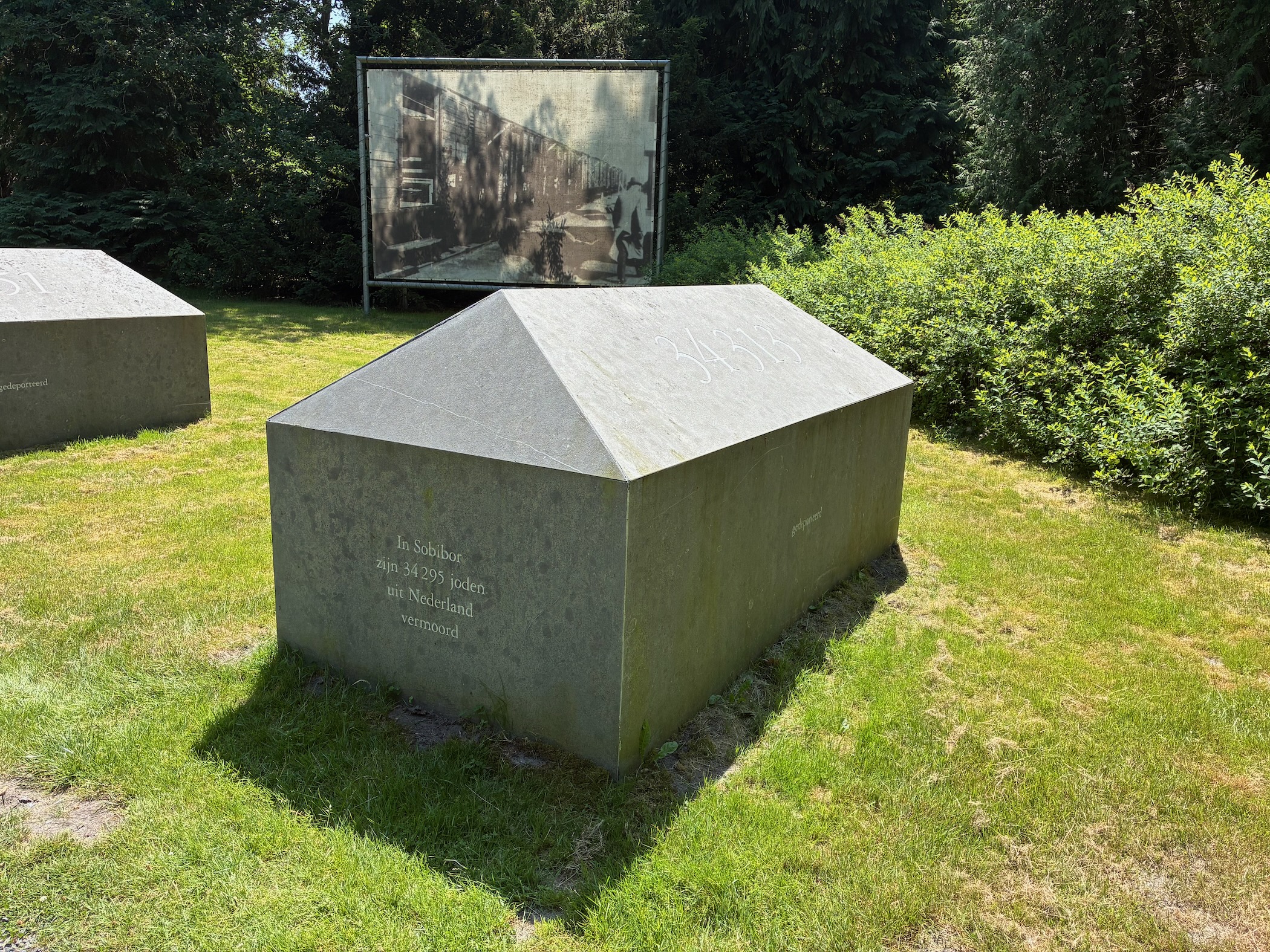 34295 Jews from the Netherlands were murdered in Sobibor